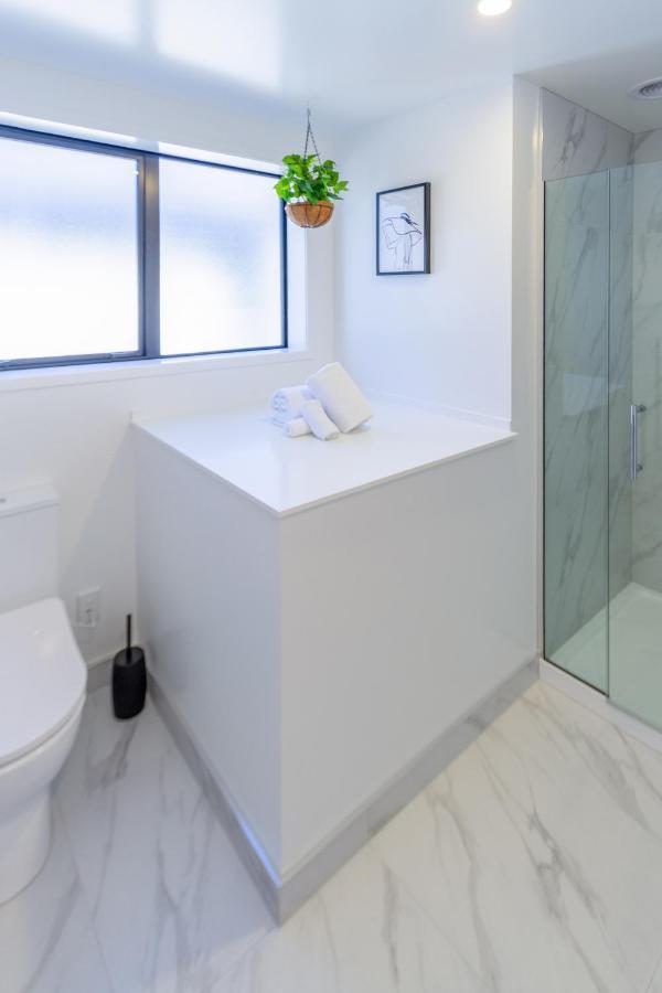Central City Awaits 2 Bed 2 Bath With Carpark Christchurch Exteriör bild