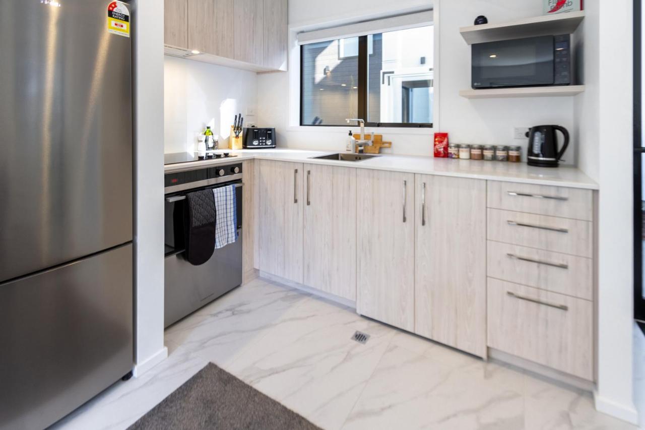 Central City Awaits 2 Bed 2 Bath With Carpark Christchurch Exteriör bild