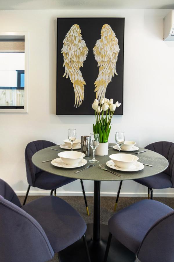 Central City Awaits 2 Bed 2 Bath With Carpark Christchurch Exteriör bild