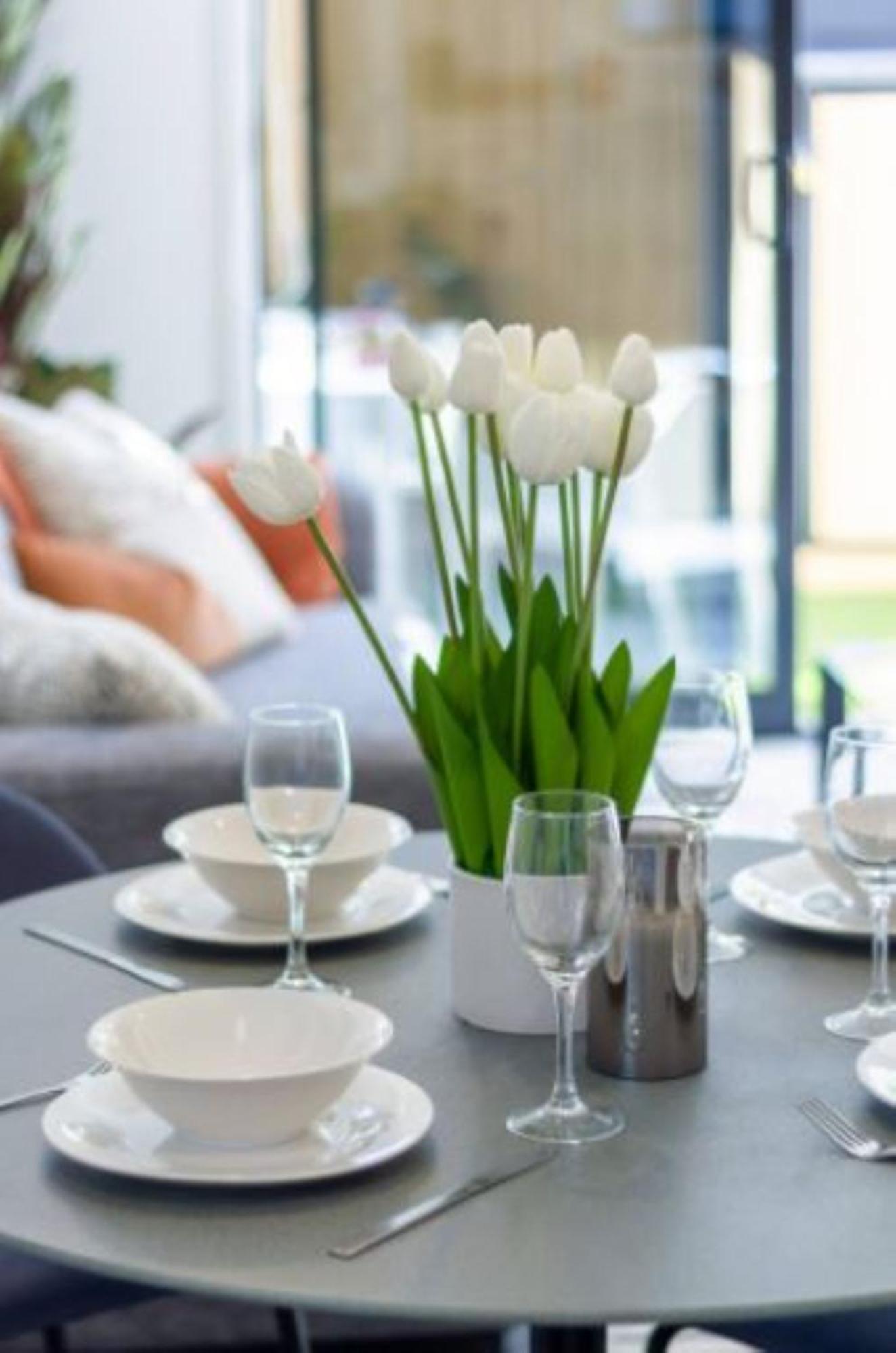 Central City Awaits 2 Bed 2 Bath With Carpark Christchurch Exteriör bild